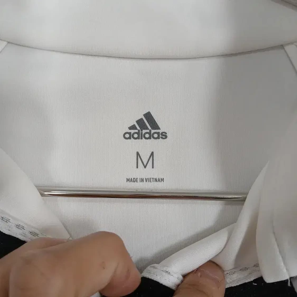 아디다스 화이트 로고 기능성 집업 M 상품이미지3