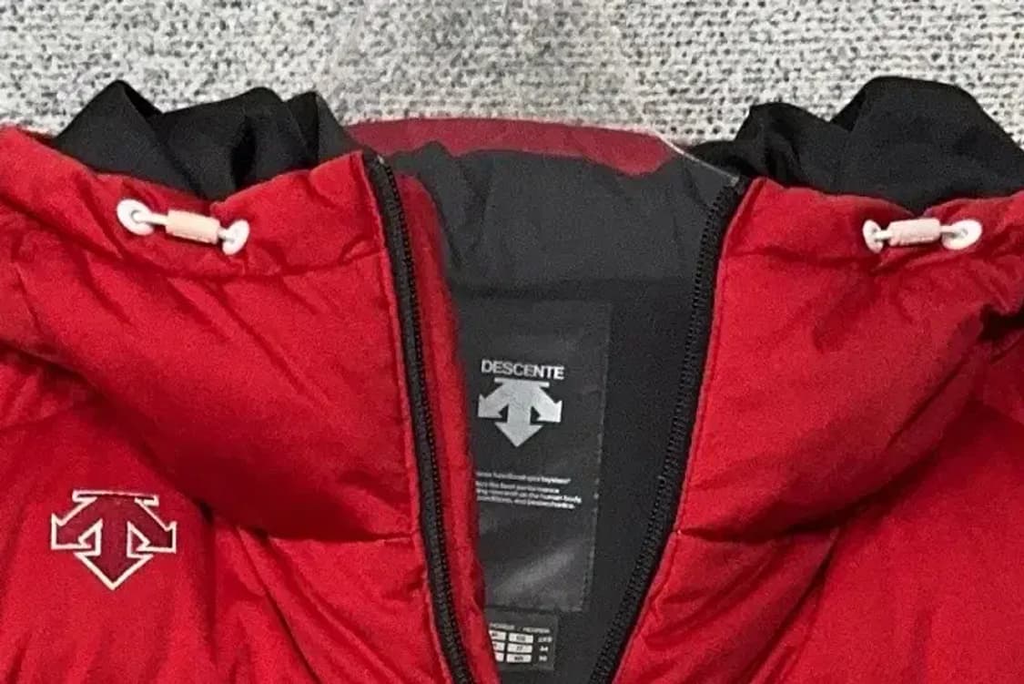 데상트 레드 패치 빈티지 패딩 S 상품이미지5