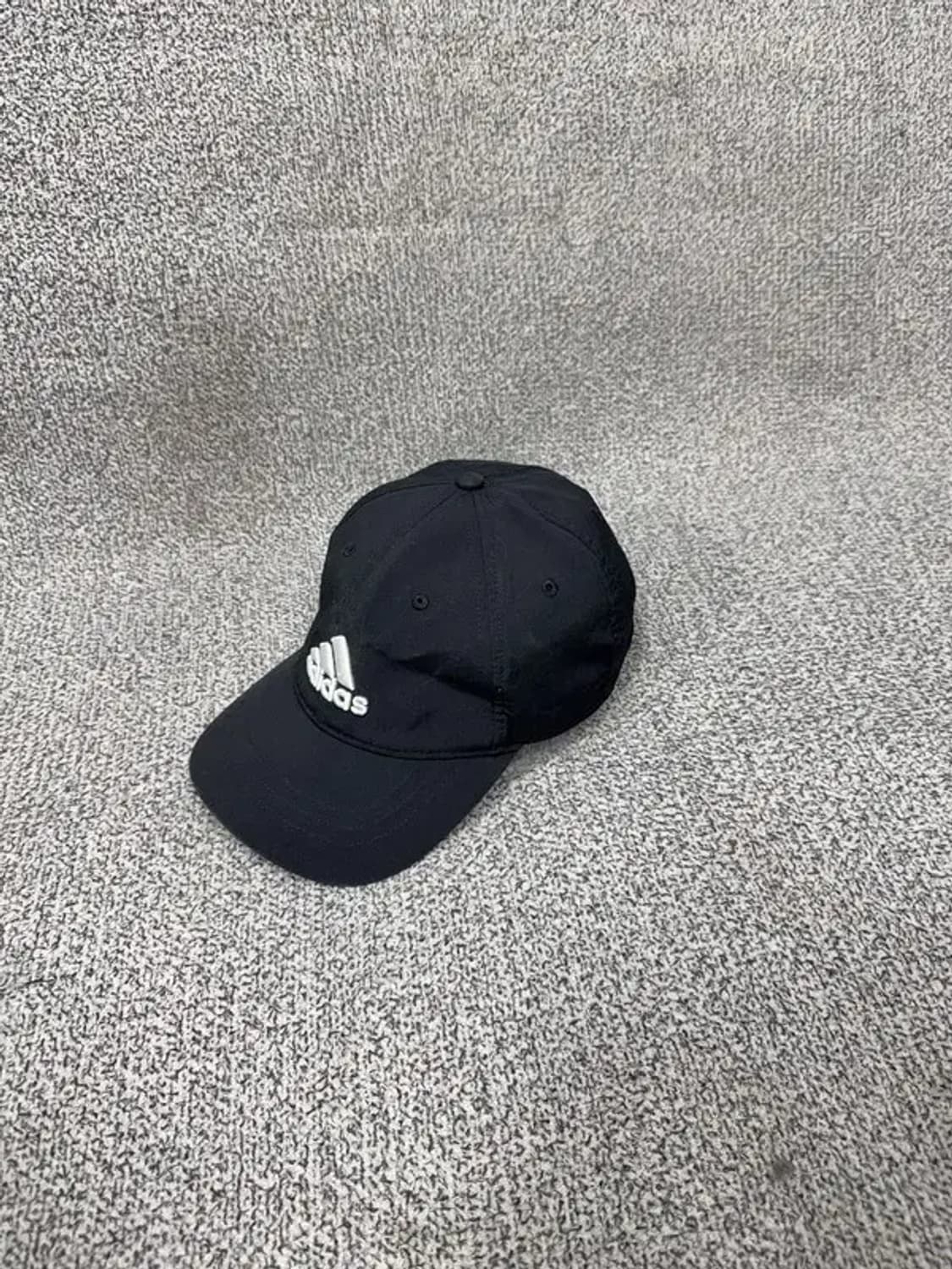 아디다스 블랙 로고 볼캡 ONE SIZE FITS MOST 상품이미지3