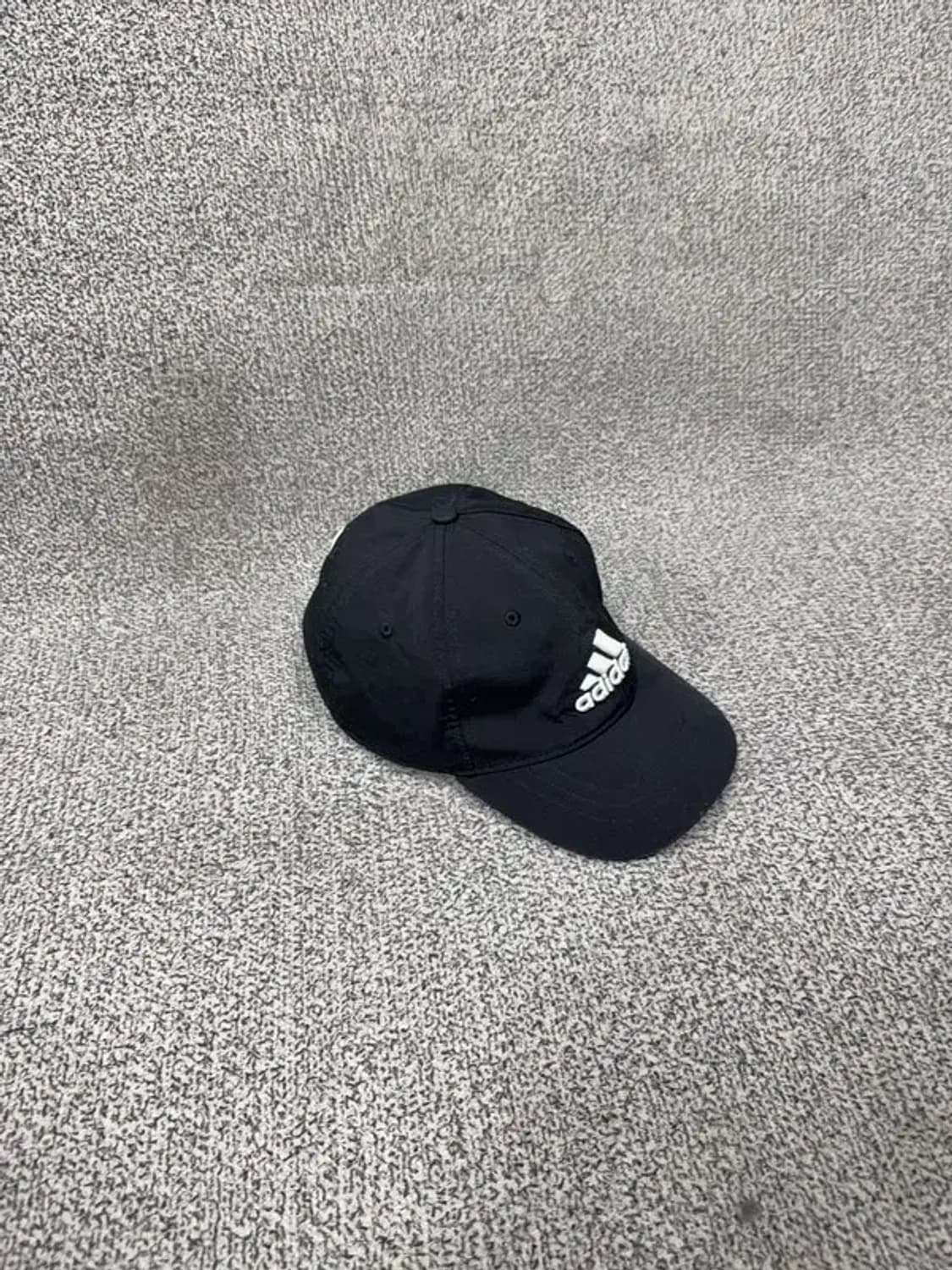 아디다스 블랙 로고 볼캡 ONE SIZE FITS MOST 상품이미지4