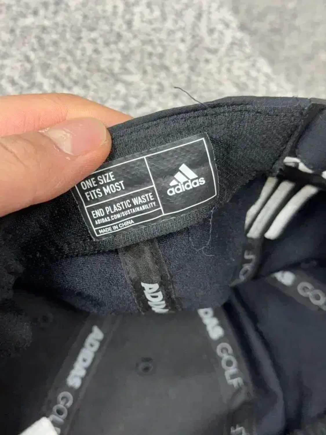 아디다스 블랙 로고 볼캡 ONE SIZE FITS MOST 상품이미지6