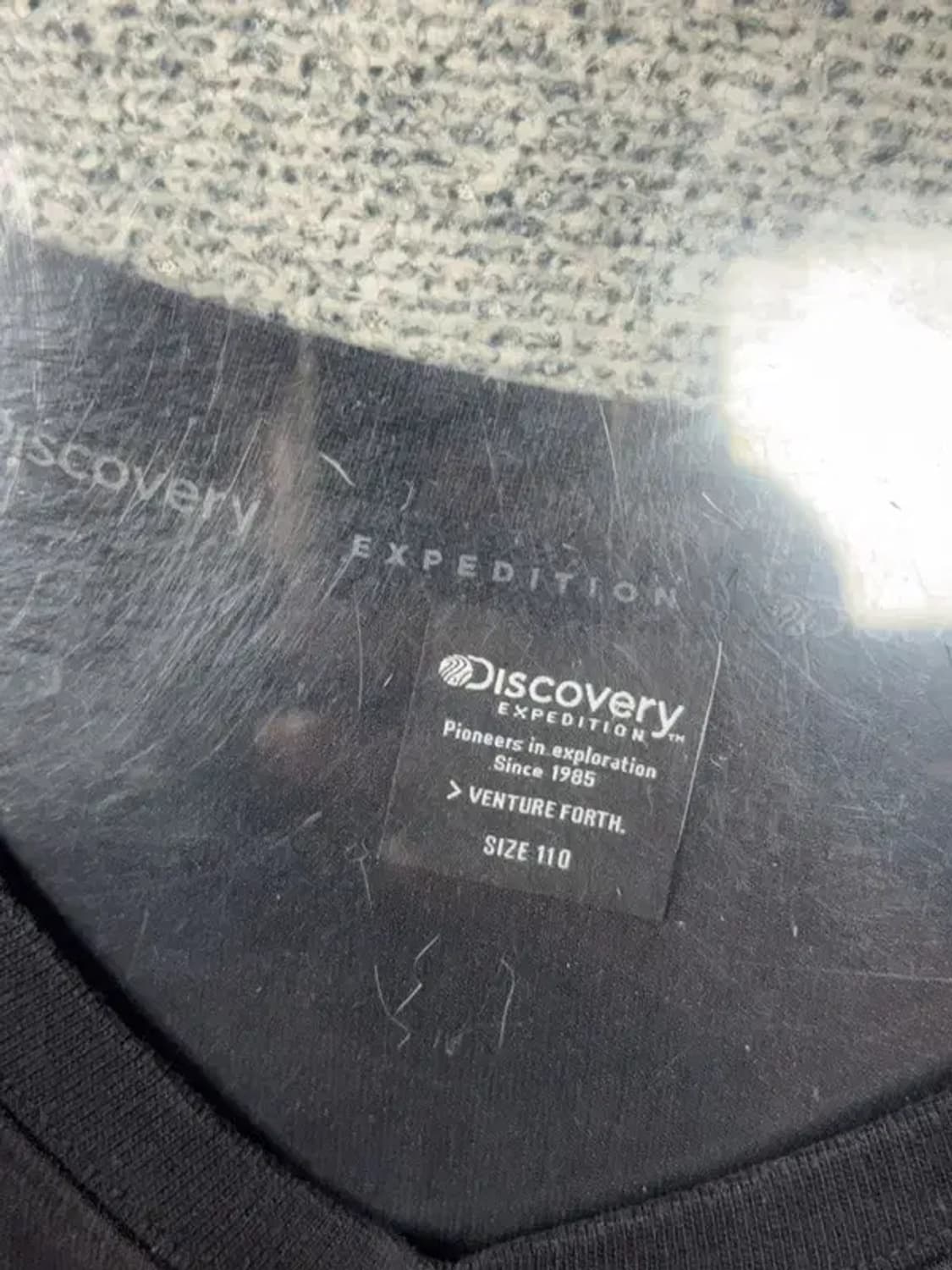디스커버리 그레이 로고 맨투맨 110 상품이미지7