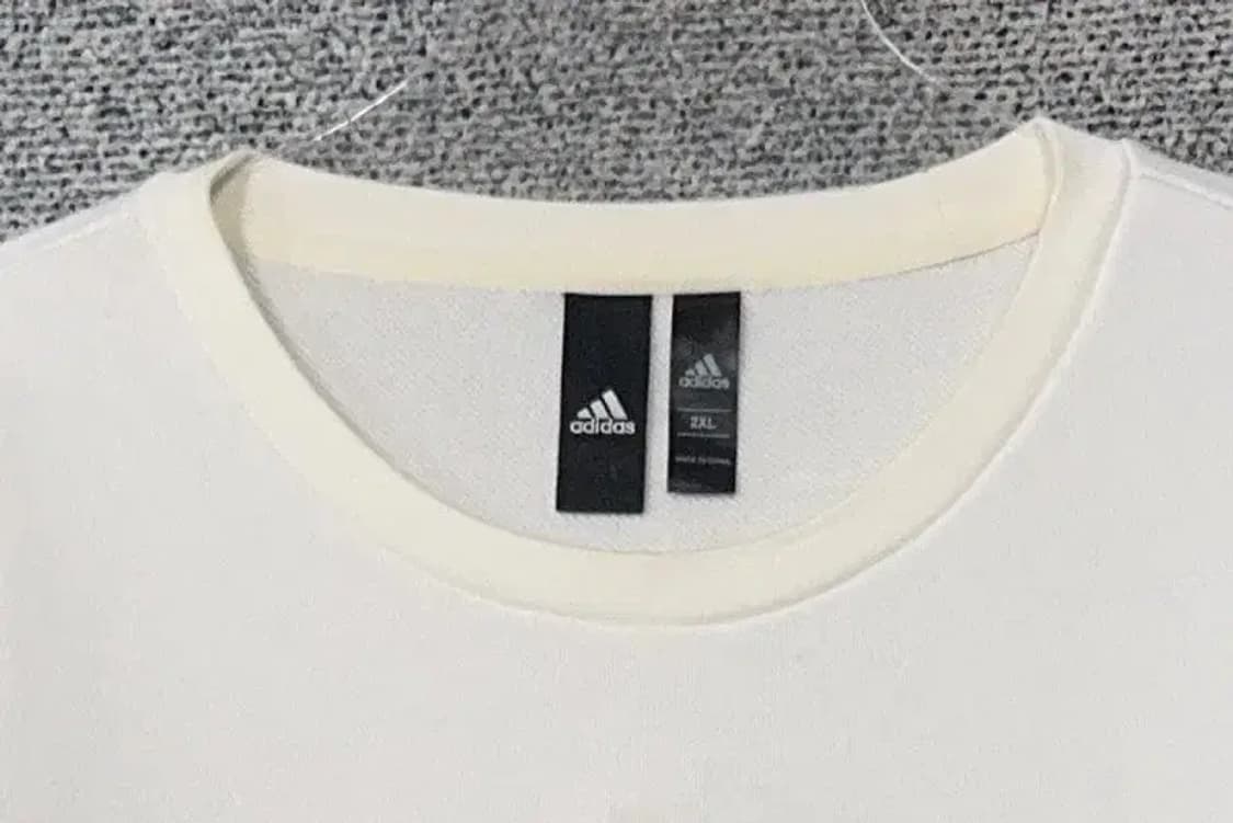아디다스 프린팅 화이트 맨투맨 2XL 상품이미지5