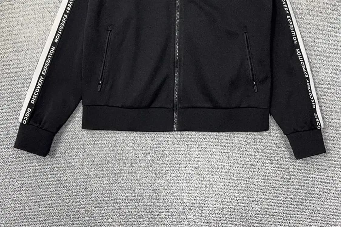 디스커버리 블랙 로고 집업 95 상품이미지4