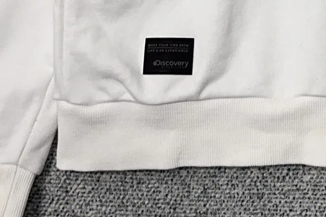 디스커버리 프린팅 화이트 맨투맨 95 상품이미지6