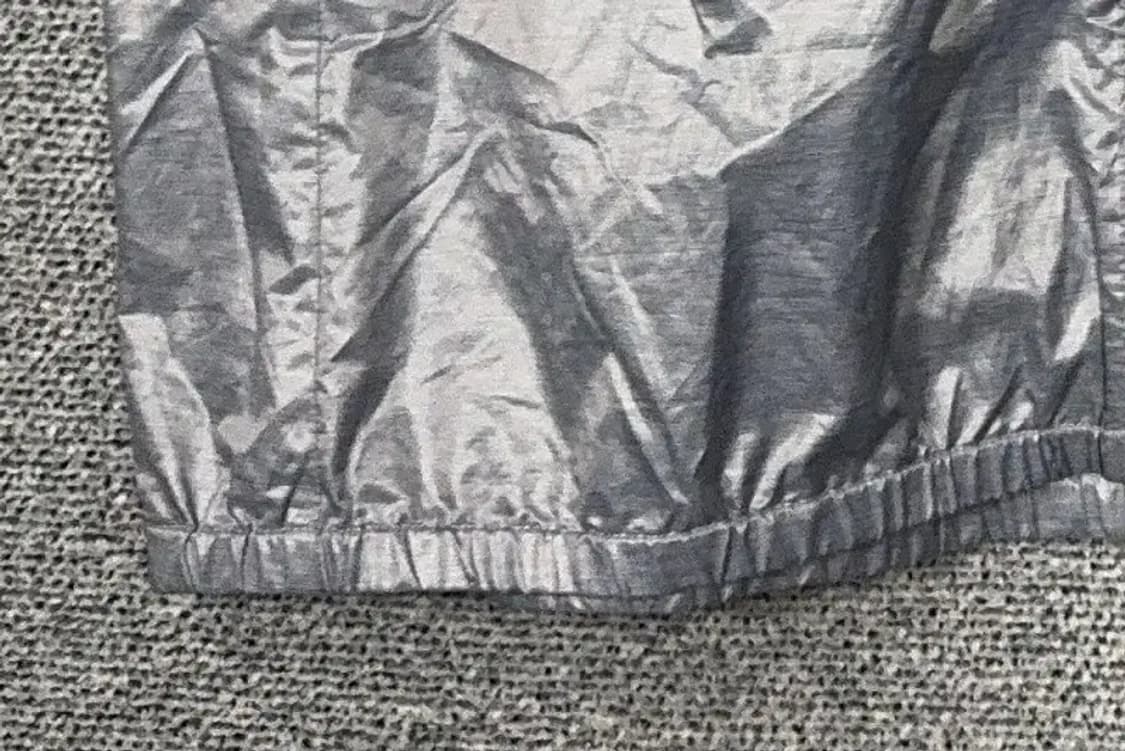 유니클로 실버 유광 바람막이 레인코트 XL 상품이미지5