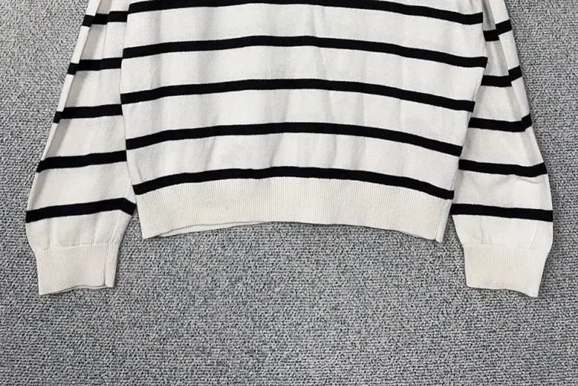 클럽모나코 스트라이프 화이트 빅카라 니트 95 상품이미지4