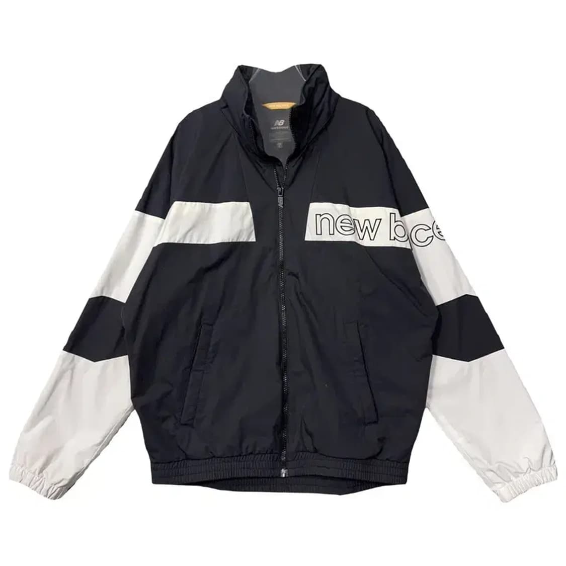 뉴발란스 프린팅 블랙 나일론 바람막이 자켓 L 상품이미지1