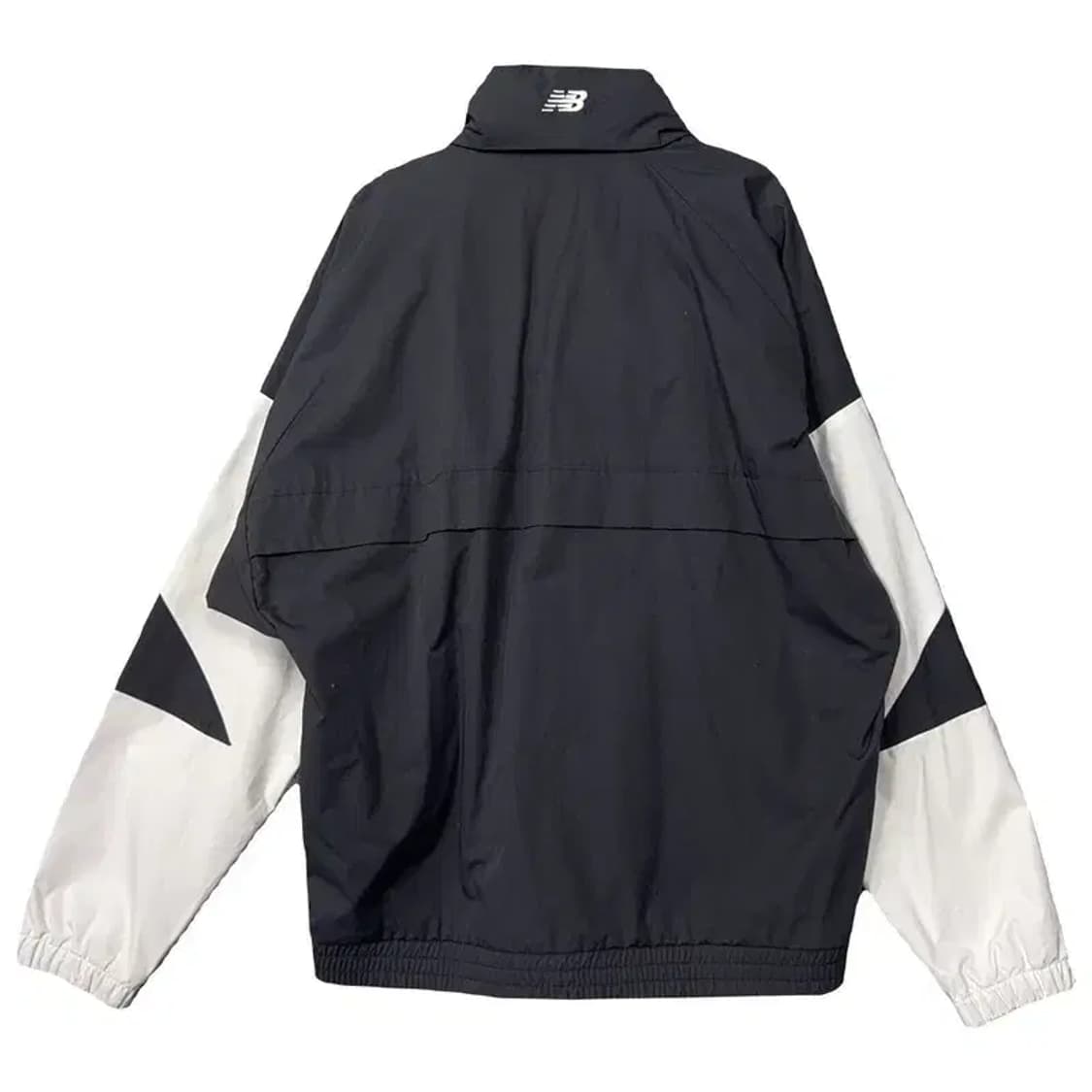 뉴발란스 프린팅 블랙 나일론 바람막이 자켓 L 상품이미지2