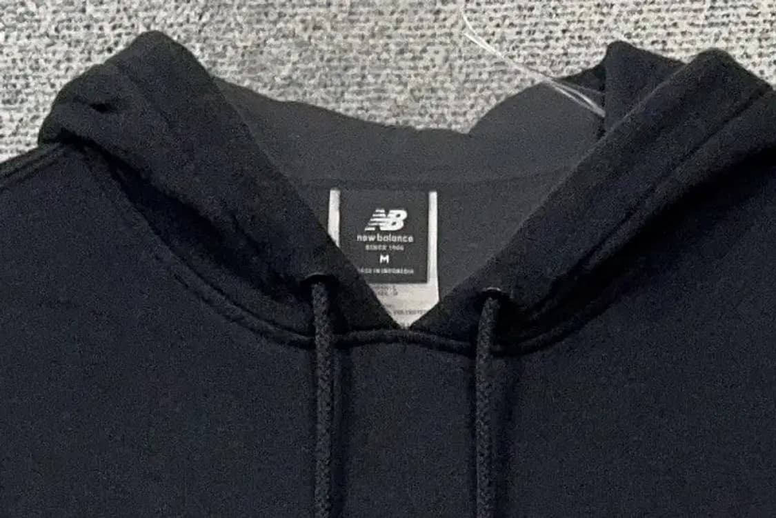 뉴발란스 프린팅 블랙 후드티 M 상품이미지5