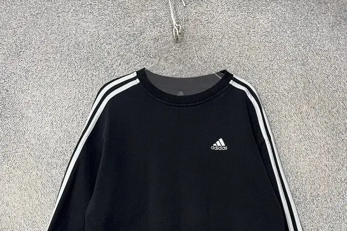 아디다스 블랙 로고 삼선 맨투맨 M 상품이미지3