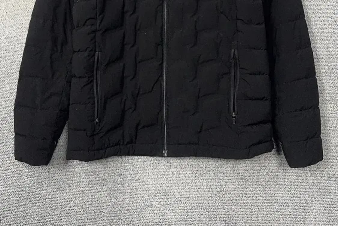 K2 블랙 큐브 퀄팅 로고 덕다운 경량 패딩 95 상품이미지4