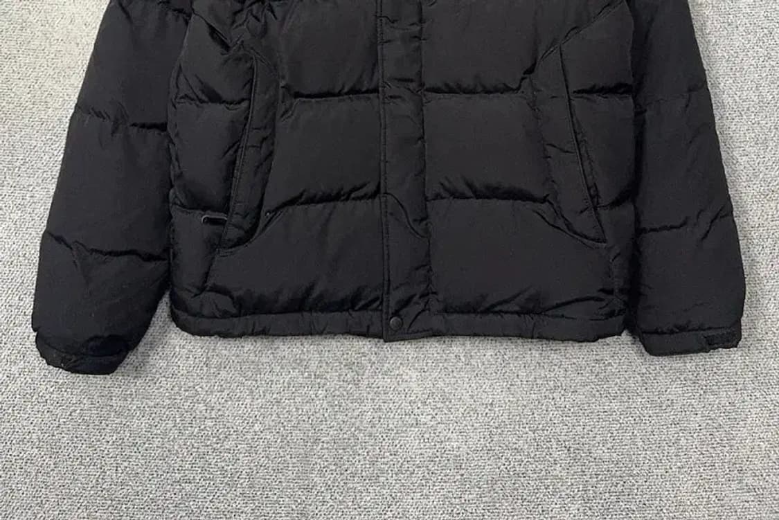 뉴발란스 블랙 로고 다운 패딩 M 상품이미지4