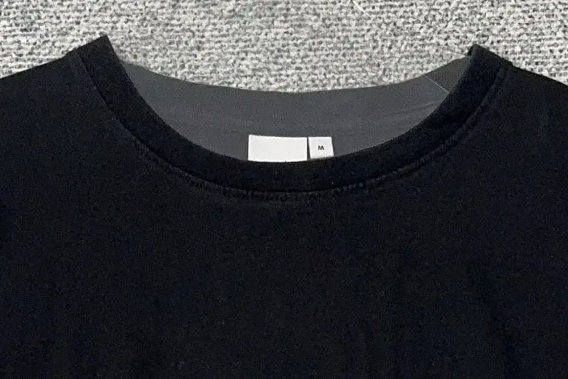 엘르 블랙 긴팔티 M 상품이미지5