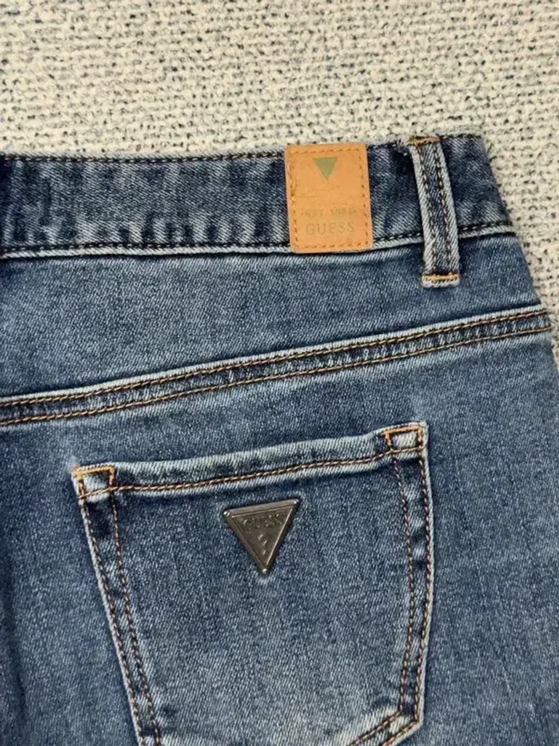 게스 삼각 로고 와이드 핏 청바지 67(27) 상품이미지7