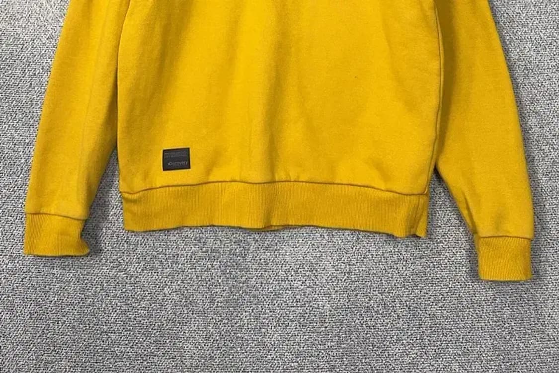 디스커버리 옐로우 로고 맨투맨 MS 상품이미지4