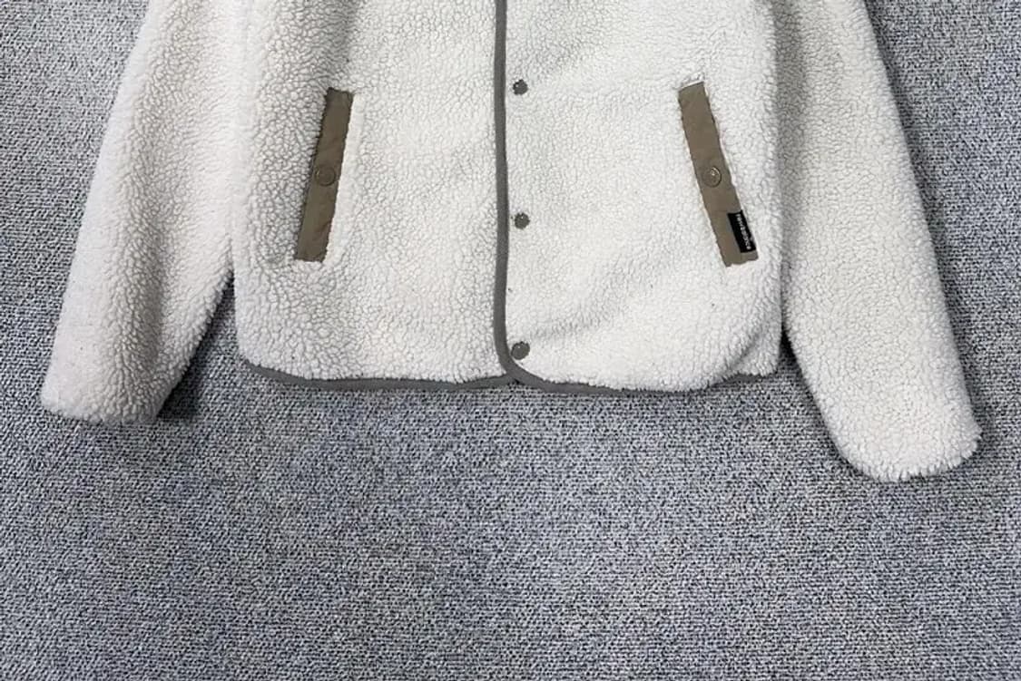 뉴발란스 화이트 뽀글이 후리스 85(XS) 상품이미지4