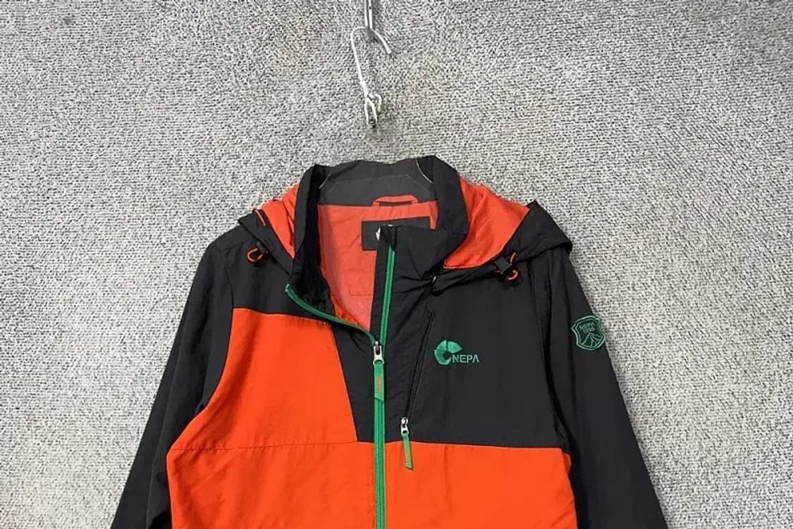 네파 오렌지 로고 기능성 바람막이 90 상품이미지3