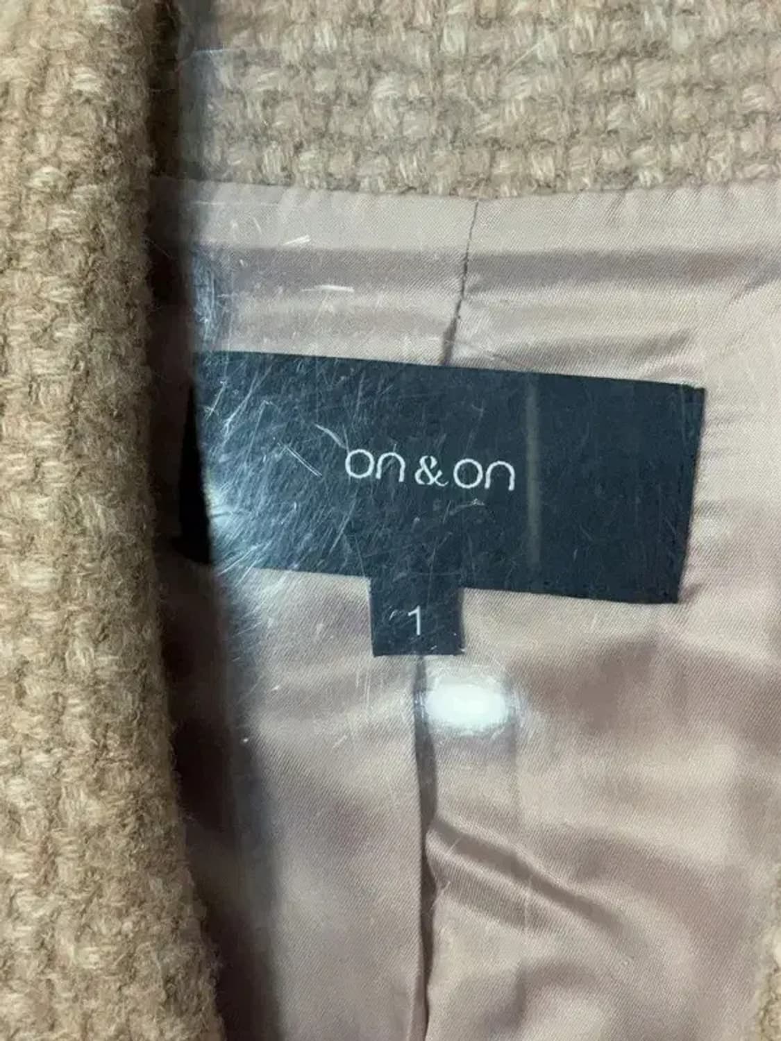 온앤온 체크 베이지 울 포켓 코트 1 상품이미지6