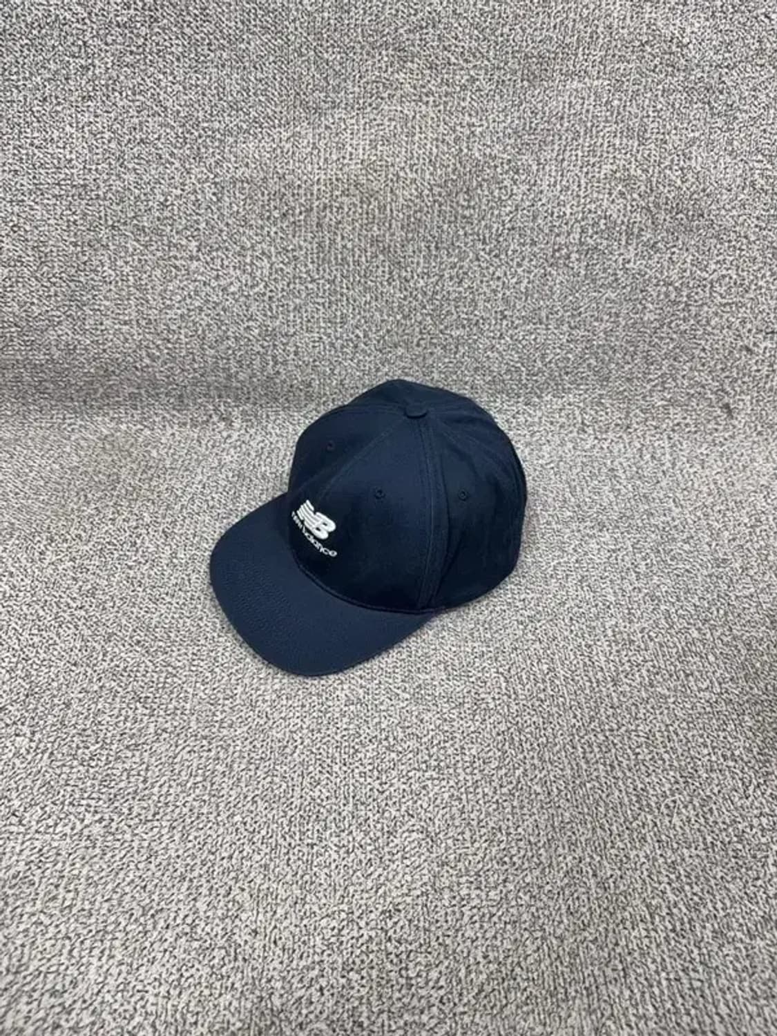 뉴발란스 프린팅 네이비 스냅백 FREE 상품이미지3