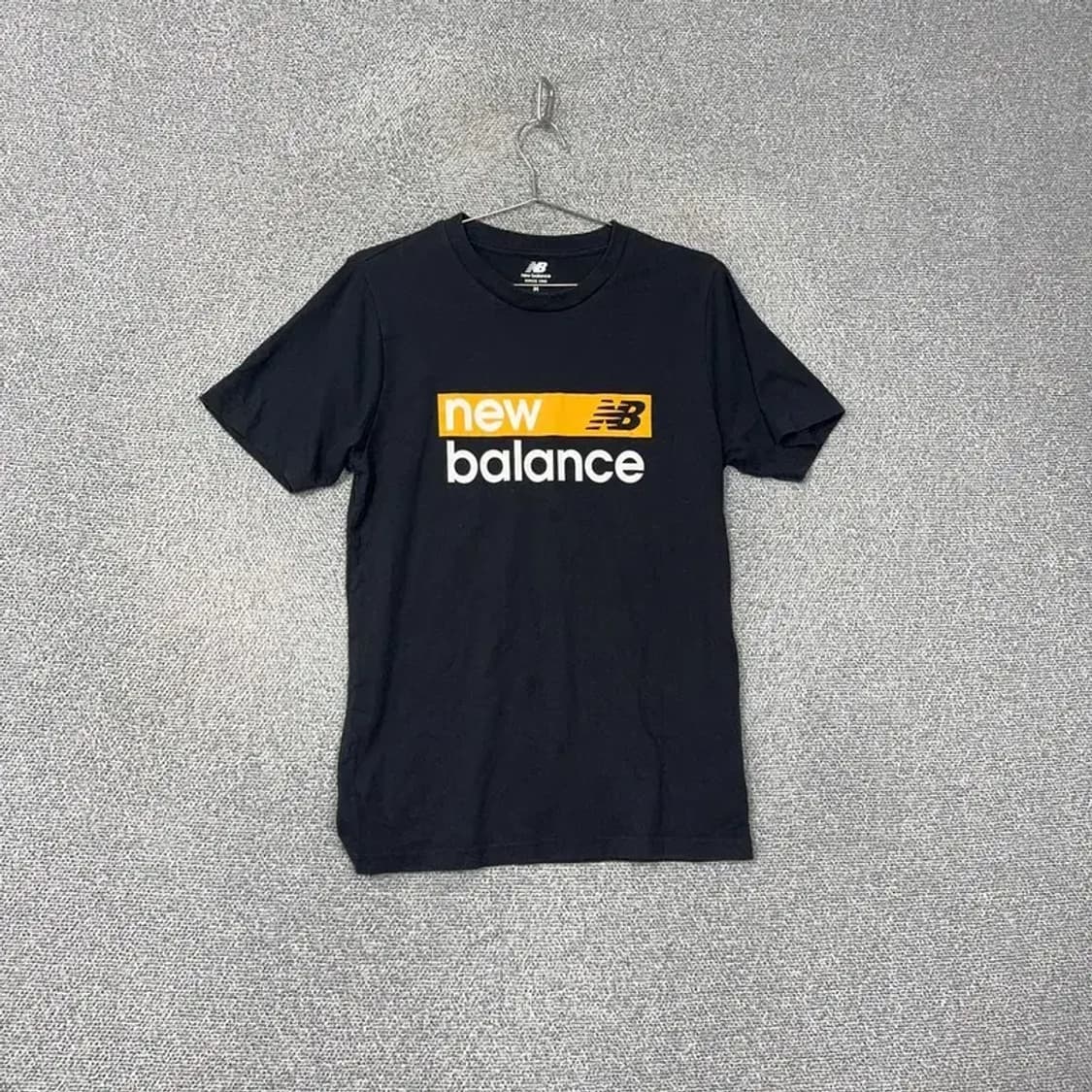 뉴발란스 프린팅 블랙 반팔티 L 상품이미지1