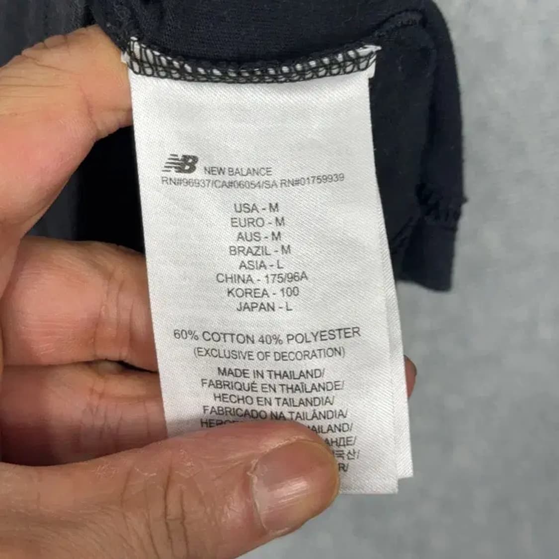 뉴발란스 프린팅 블랙 반팔티 L 상품이미지4
