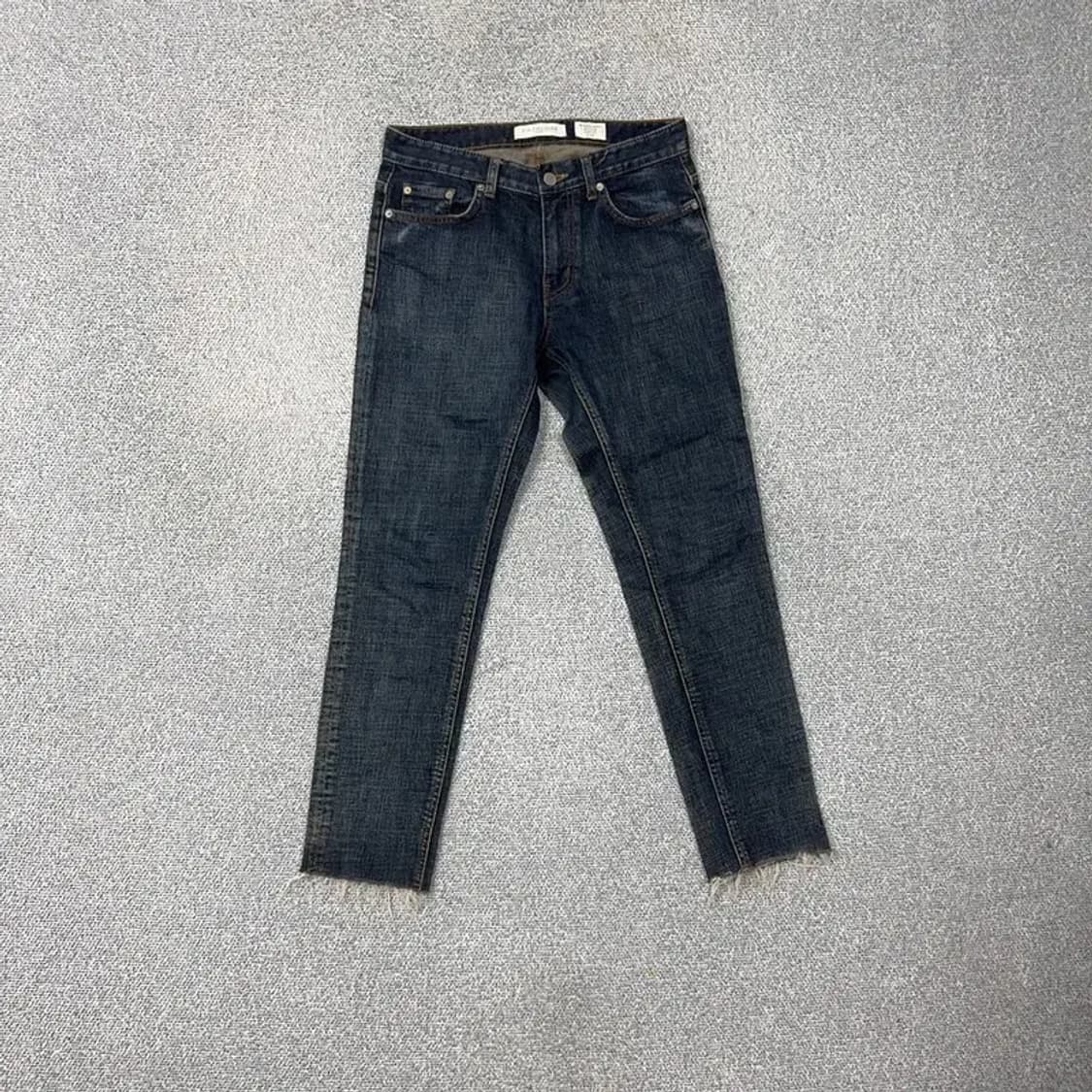 페이탈리즘 캐주얼 크롭진 44 상품이미지1