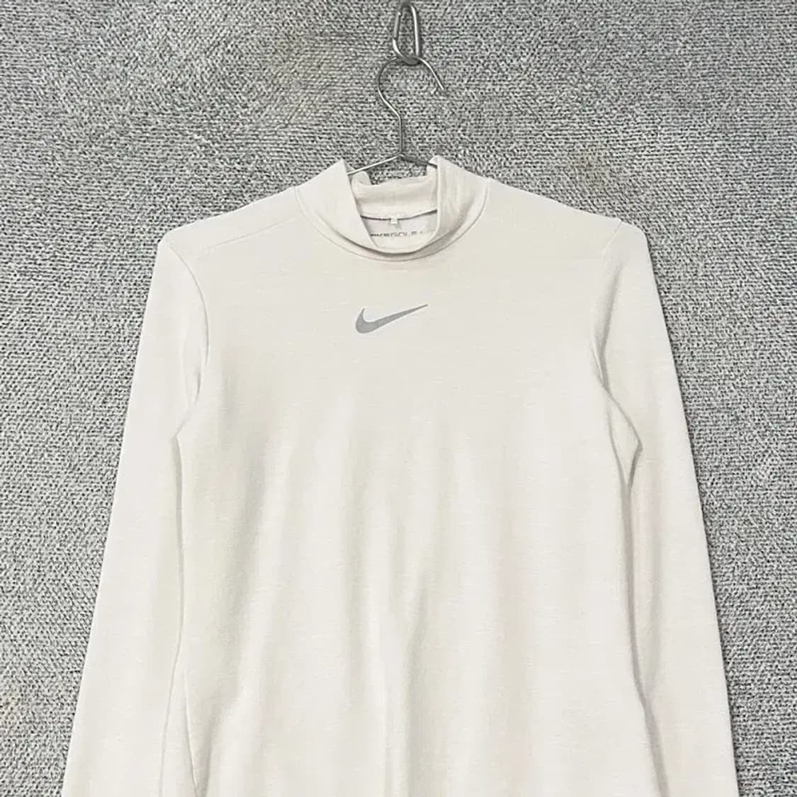 나이키 골프 센터로고 화이트 기능성 긴팔티 M 상품이미지3