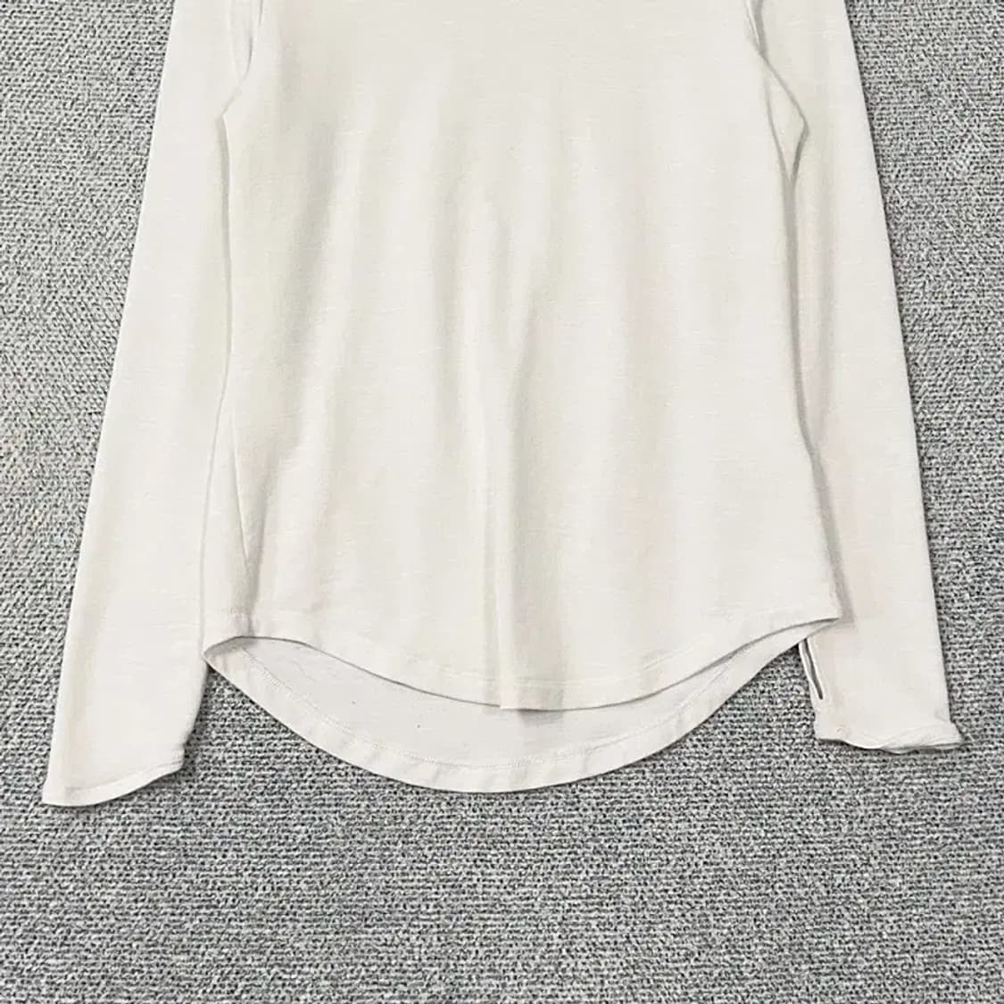 나이키 골프 센터로고 화이트 기능성 긴팔티 M 상품이미지4