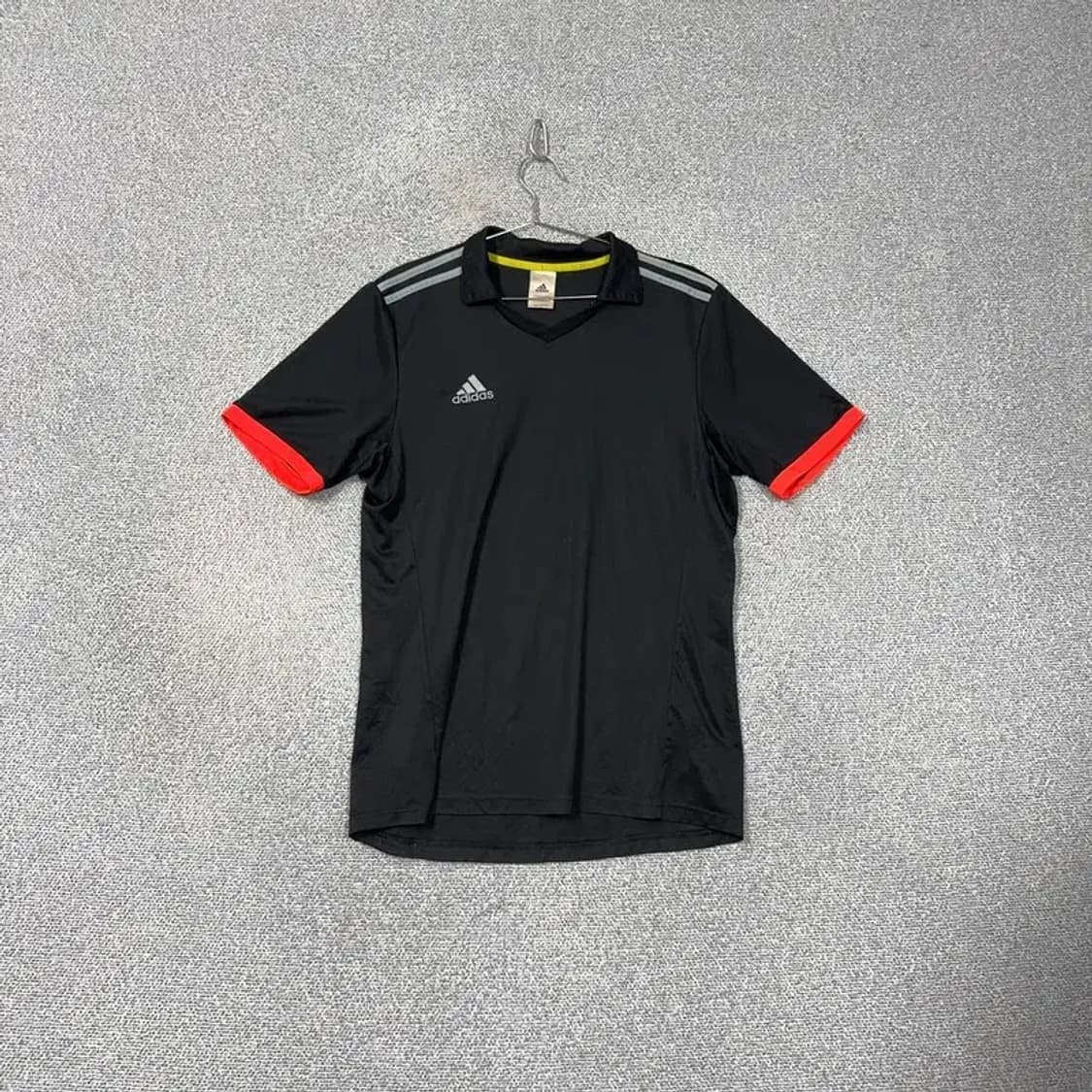 아디다스 로고 삼선 기능성 반팔티 110 상품이미지1