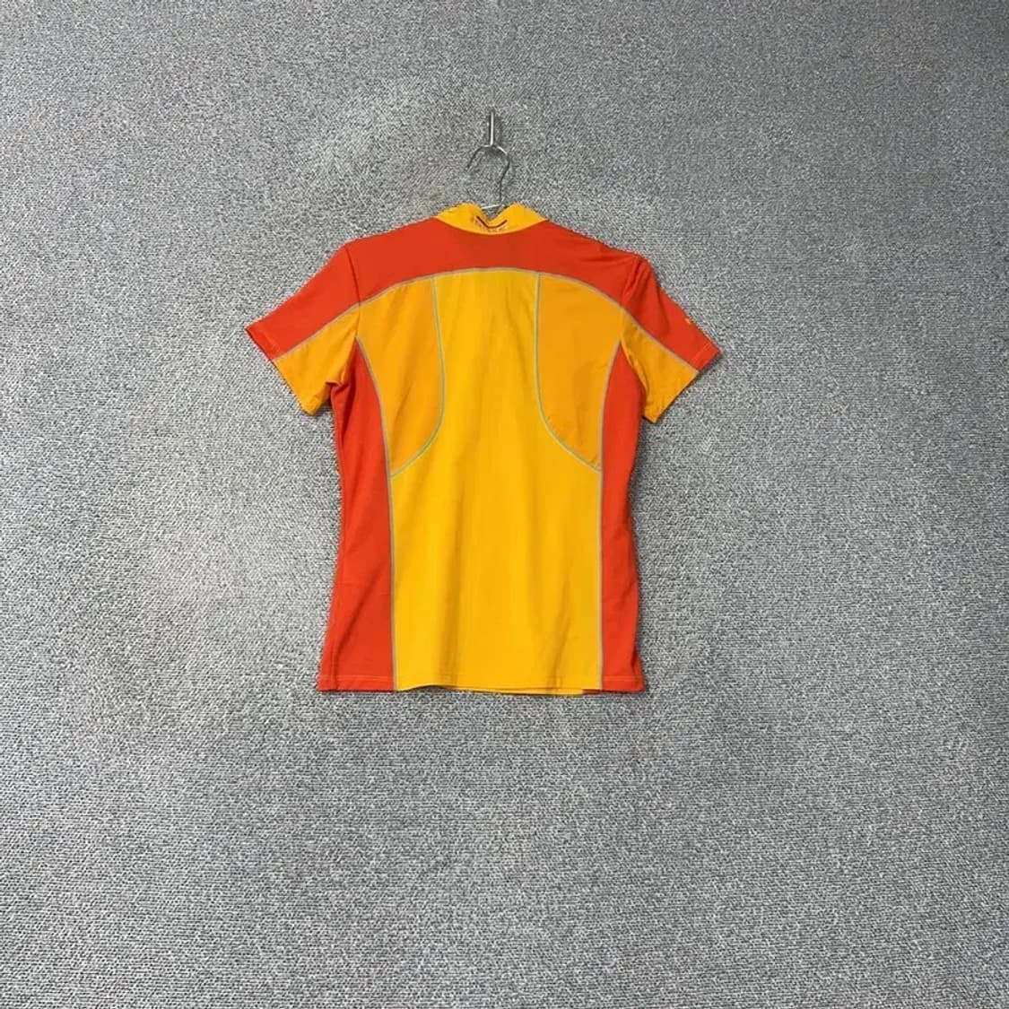 밀레 로고 여성 기능성 반집업 반팔티 95 상품이미지2