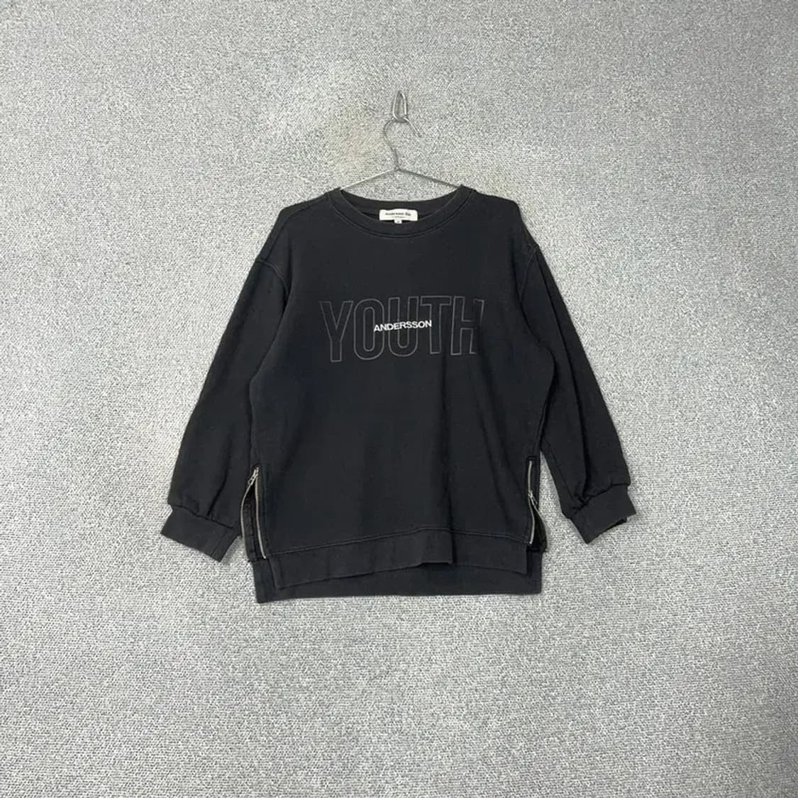 앤더슨벨 로고 절개 오버핏 맨투맨 M 상품이미지1