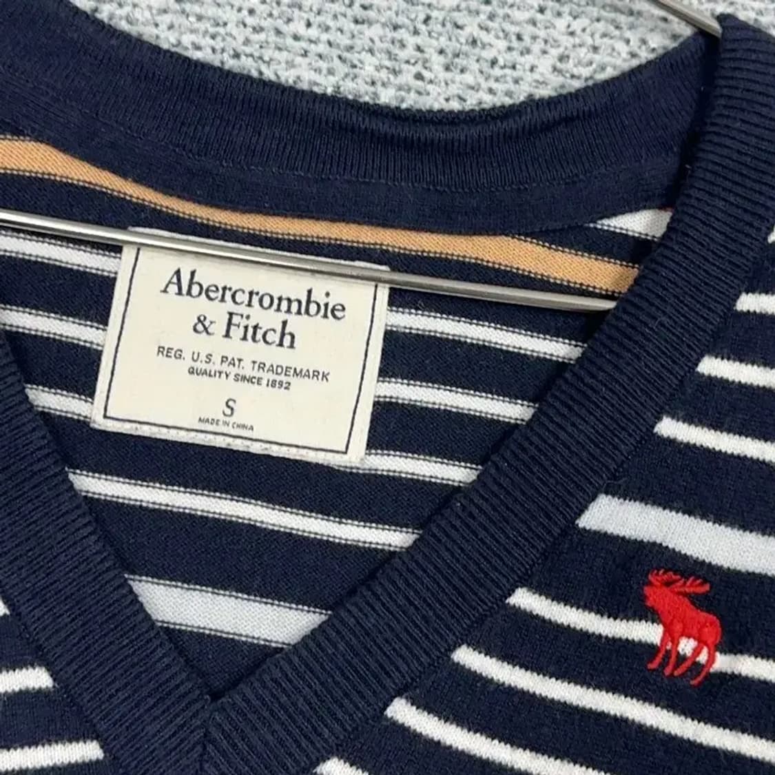 아베크롬비 여성 브이넥 스트라이프 니트 S 상품이미지3