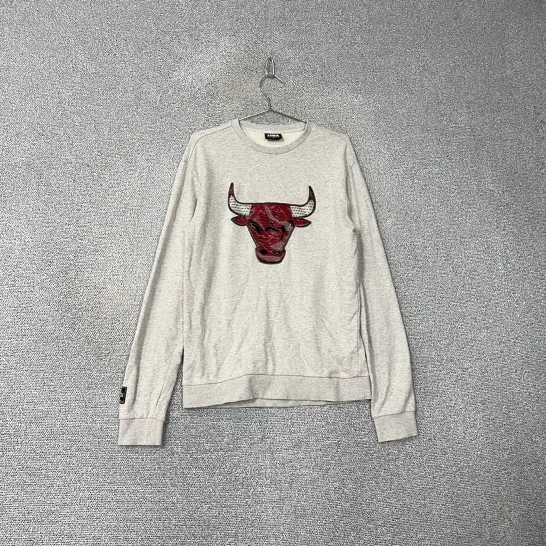 NBA 시카고불스 로고 맨투맨 M 상품이미지1