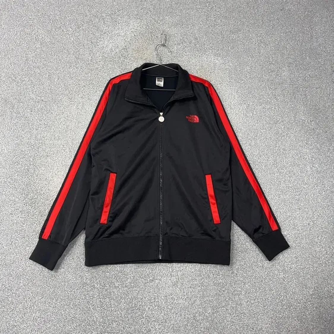 노스페이스 로고 사이드라인 트랙탑 져지 L 상품이미지1