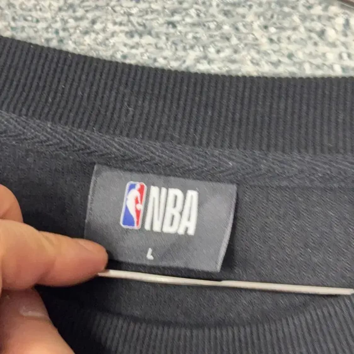 NBA 토론토 올블랙 로고 오버핏 맨투맨 L 상품이미지5