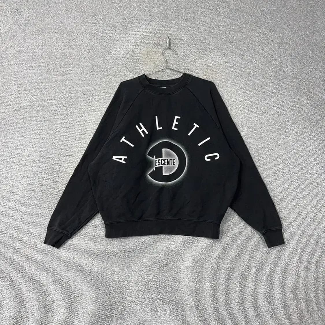 데상트 빈티지 프린팅 스웻셔츠 맨투맨 XS 상품이미지1