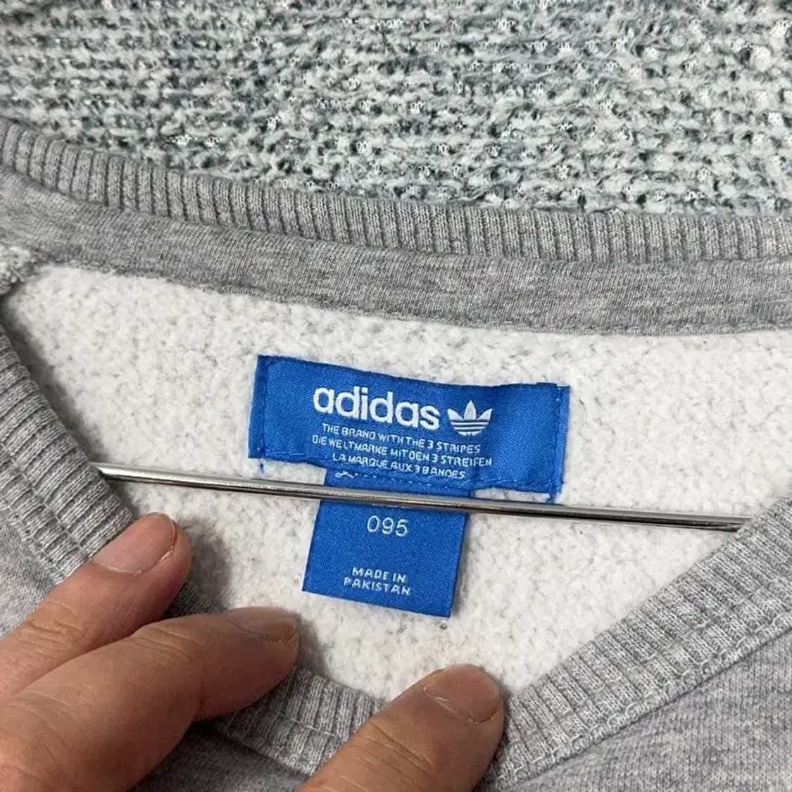아디다스 빅로고 그레이 맨투맨 95 상품이미지3