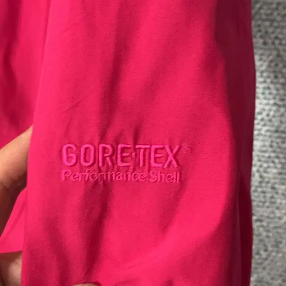 콜롬비아 여성 고어텍스 등산 바람막이 M 상품이미지3