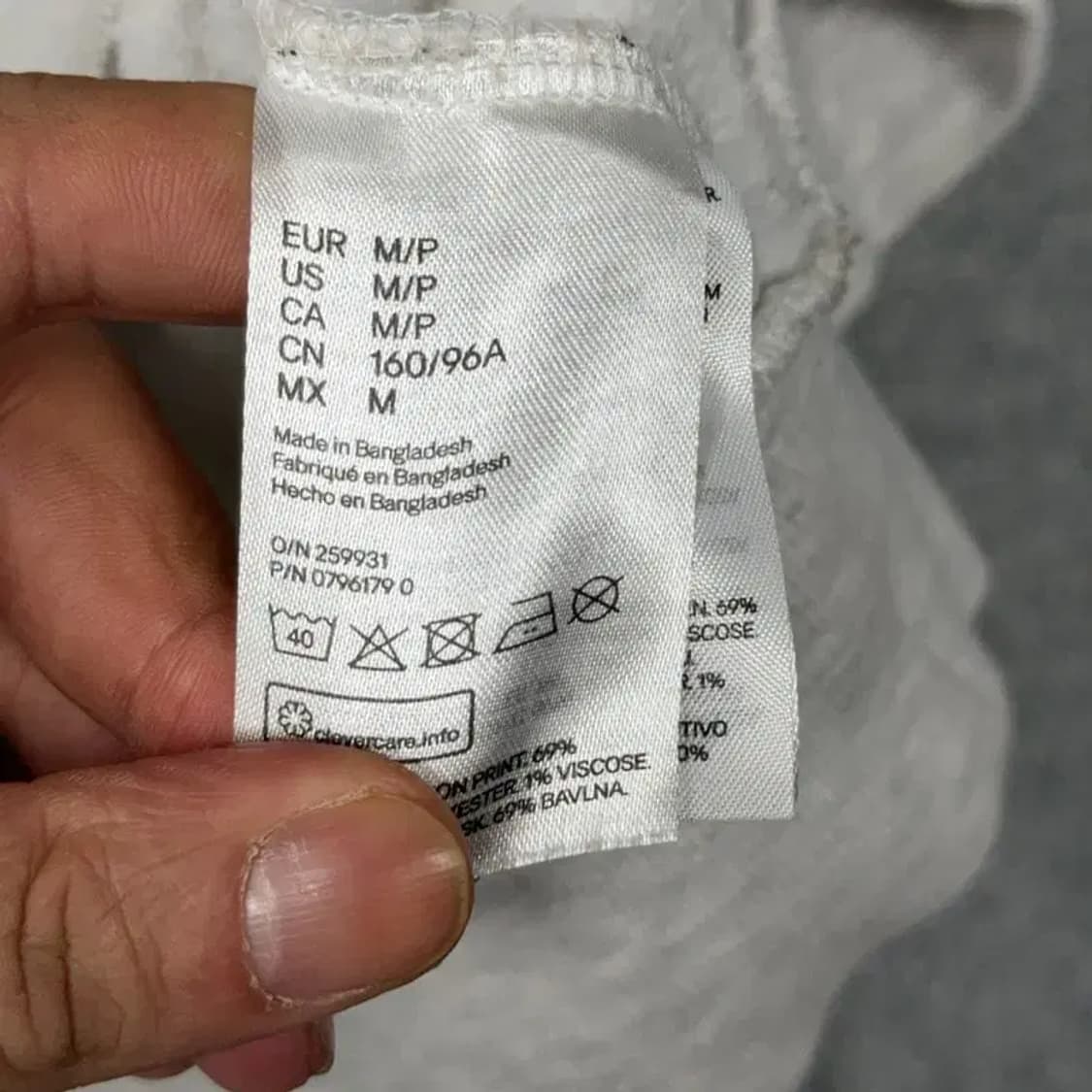 H&M 프린팅 크롭 그레이 맨투맨 M 상품이미지4