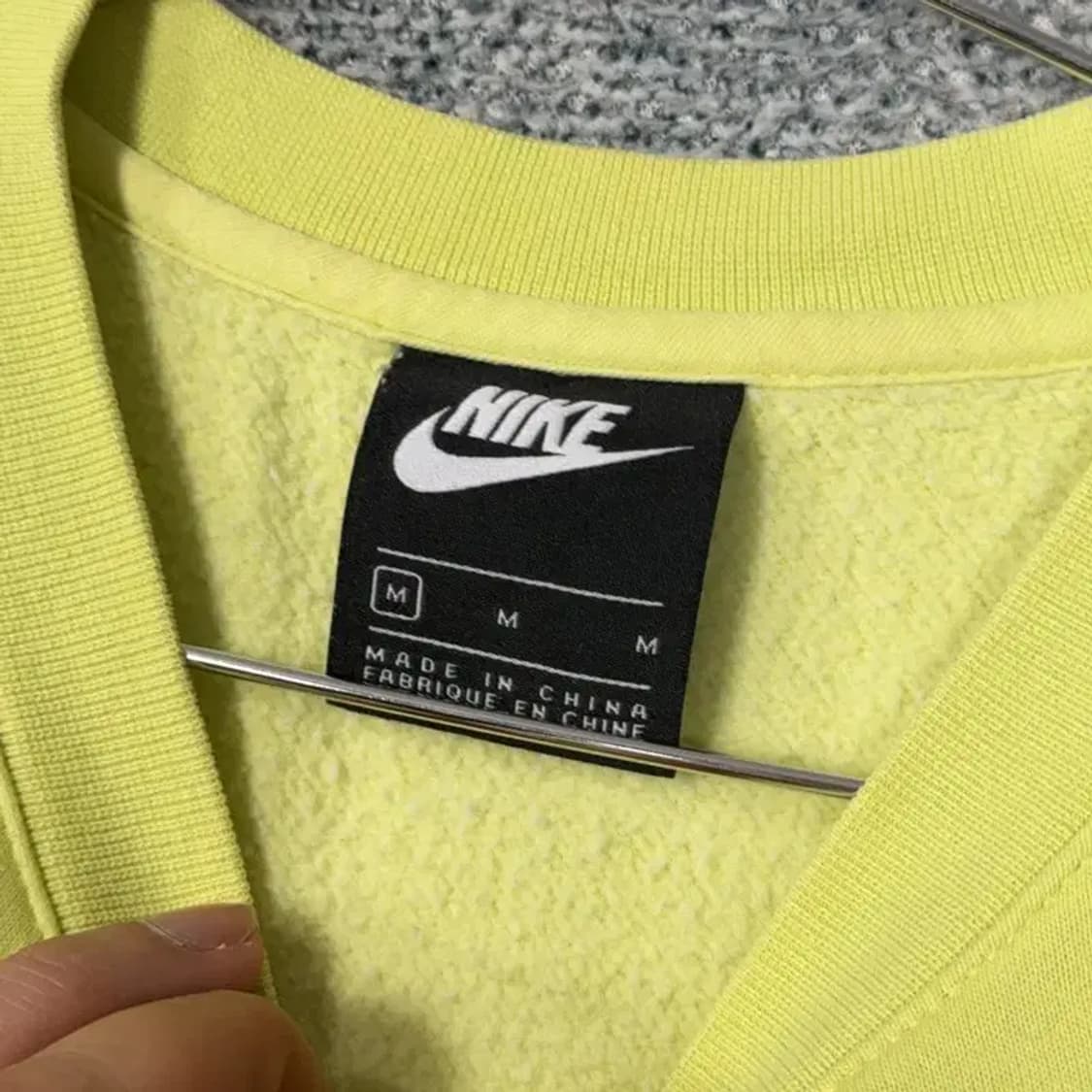 나이키 형광 로고 맨투맨 M 상품이미지3