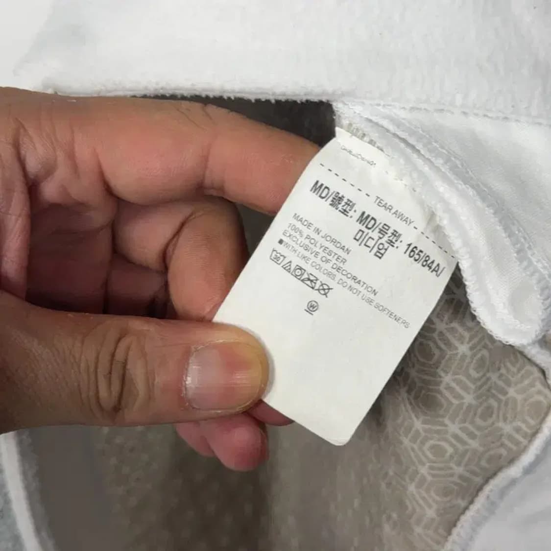 언더아머 화이트 로고 후리스 긴팔티 M 상품이미지4