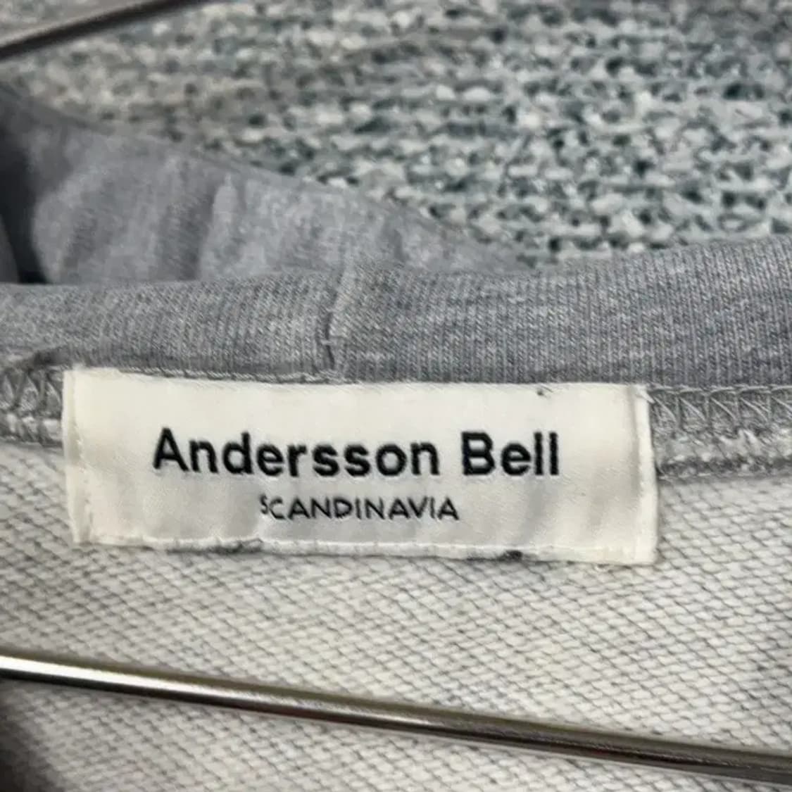 앤더슨벨 로고 그레이 오버핏 스웻 후드티 FREE 상품이미지3