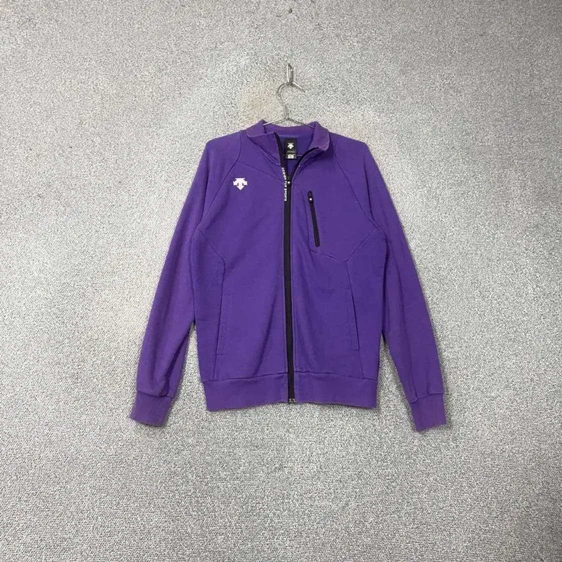 데상트 로고 기능성 운동 퍼플 집업 저지 L 상품이미지1