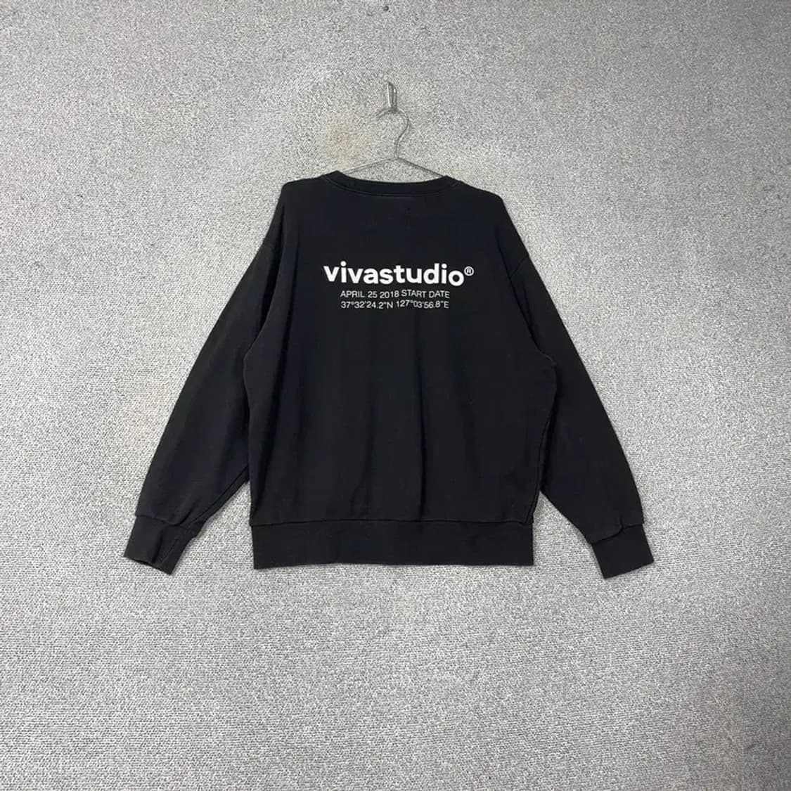 비바스튜디오 스펠 로고 캐주얼 블랙 스웻셔츠 맨투맨 L 상품이미지2