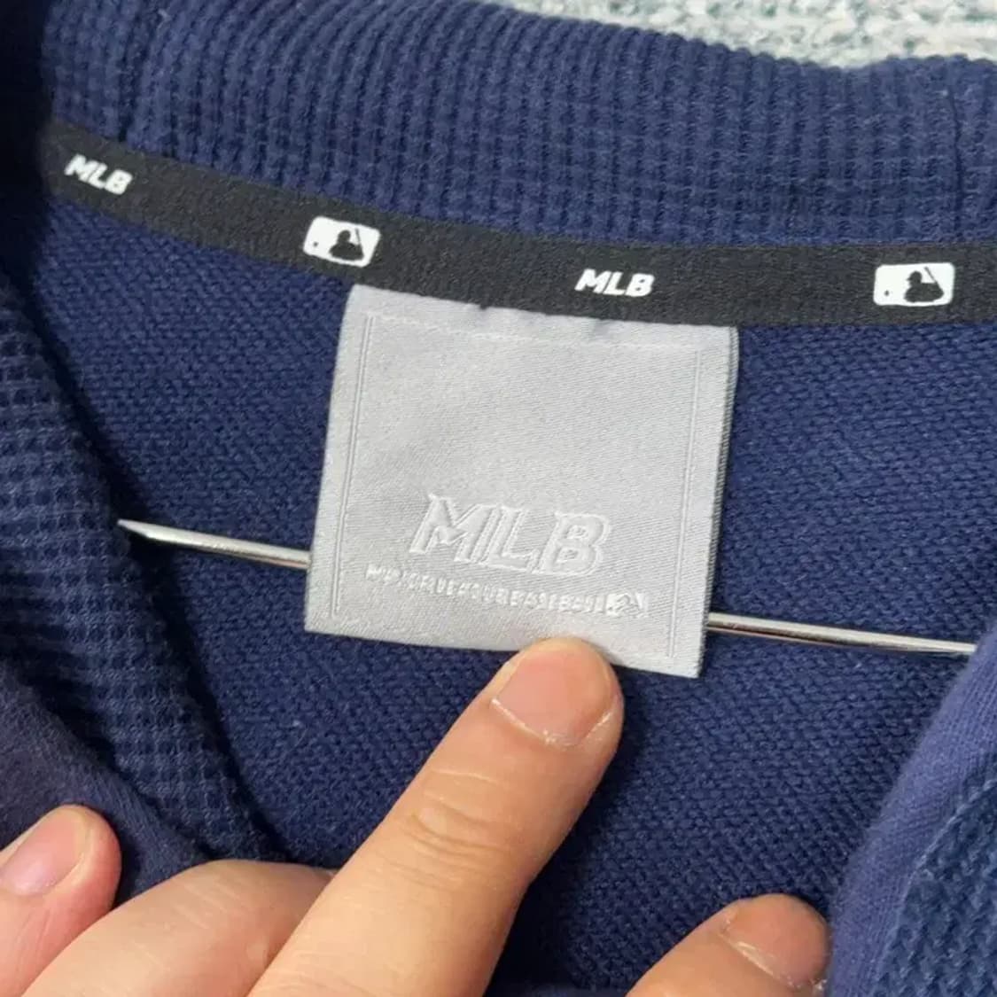 MLB 뉴욕양키즈 로고 네이비 후드티 100 상품이미지3