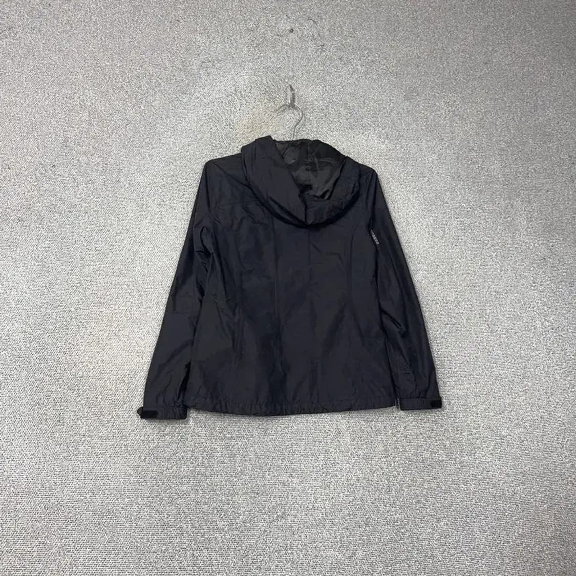 이젠벅 여성 블랙 바람막이 90 상품이미지2