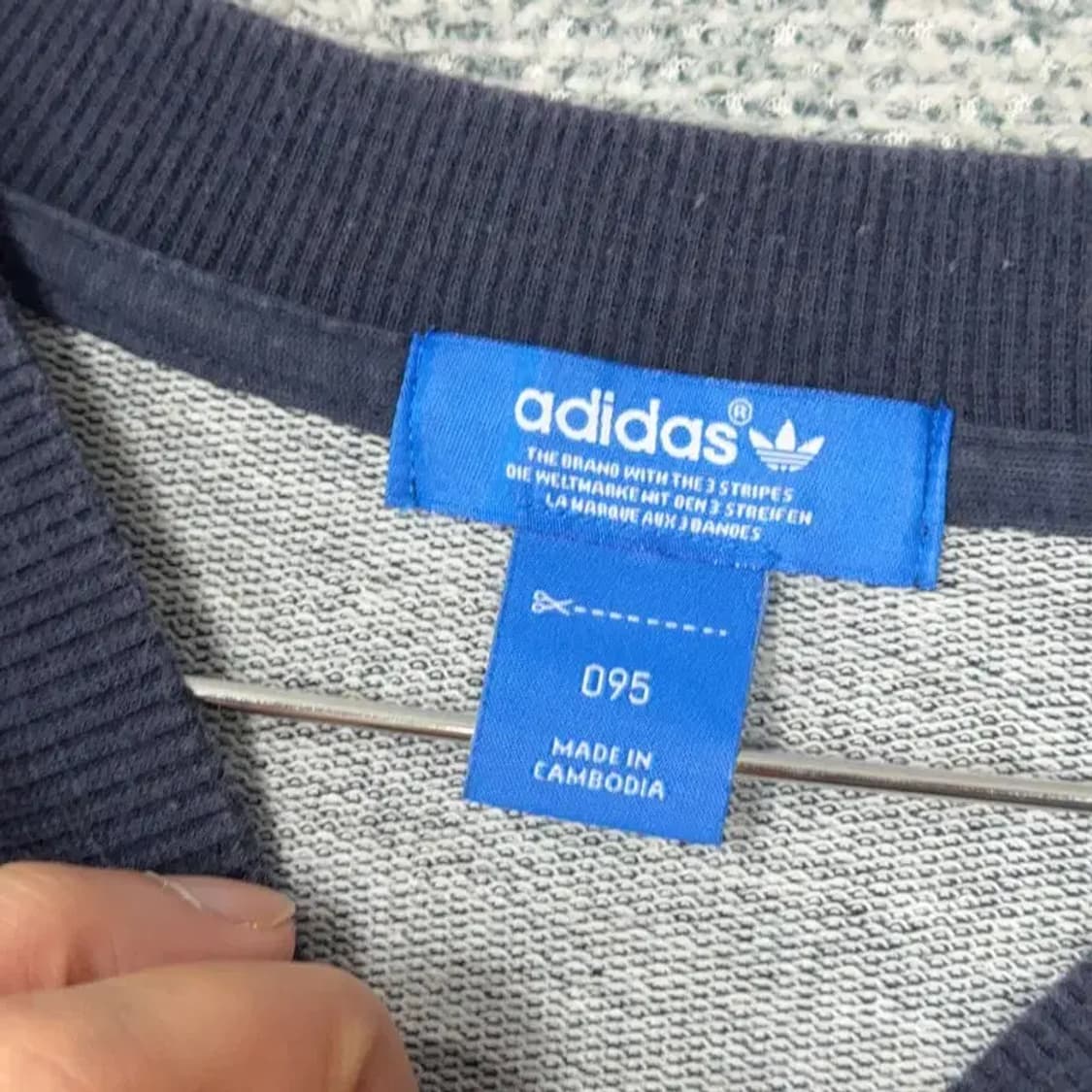아디다스 네이비 불꽃 삼선 맨투맨 95 상품이미지3