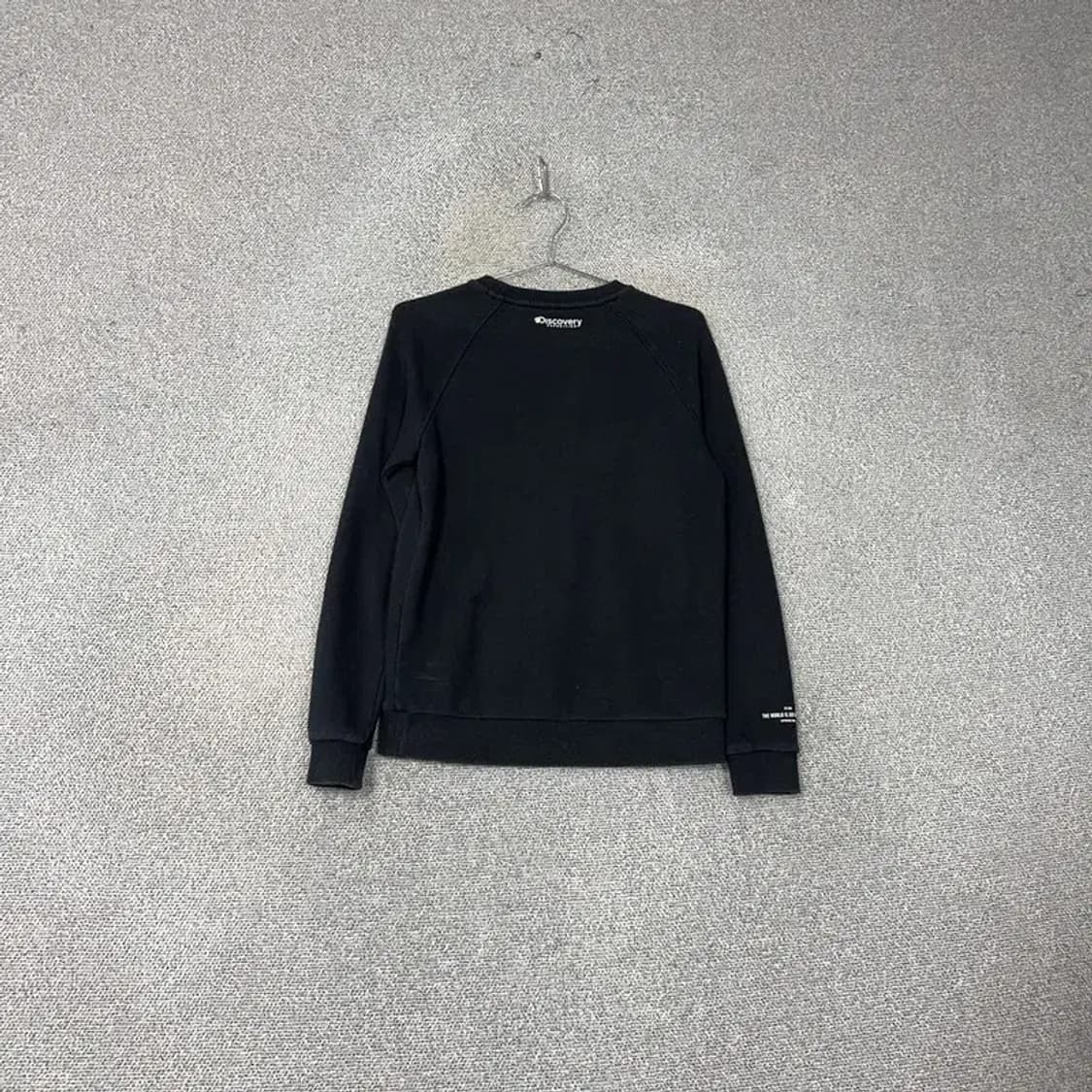 디스커버리 프린팅 로고 블랙 맨투맨 90 상품이미지2