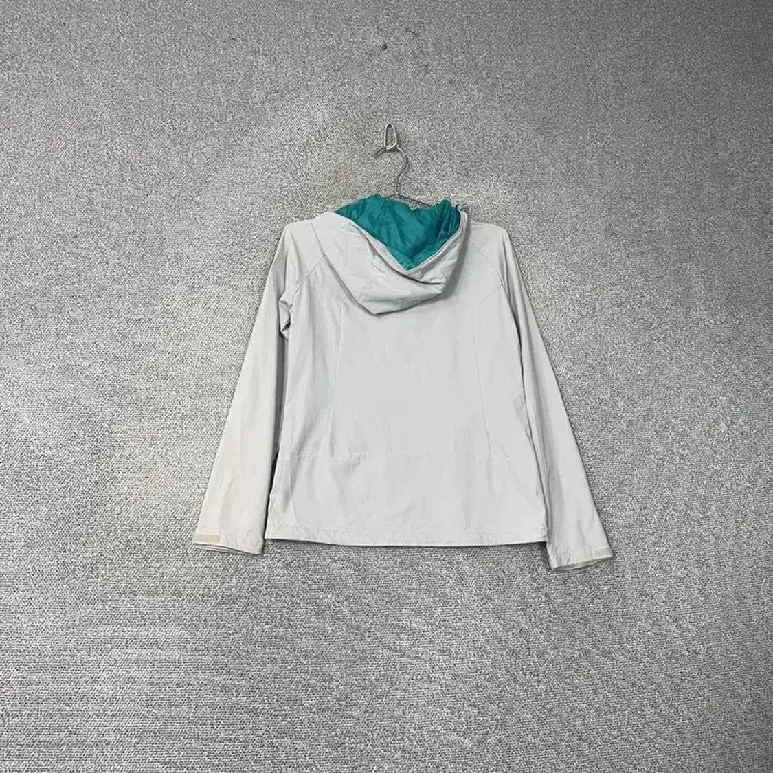 노스페이스 화이트라벨 그레이 바람막이 85 상품이미지2